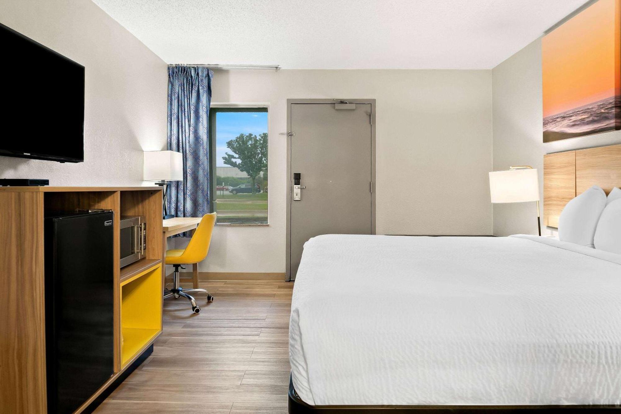 Days Inn & Suites By Wyndham Воррен Екстер'єр фото
