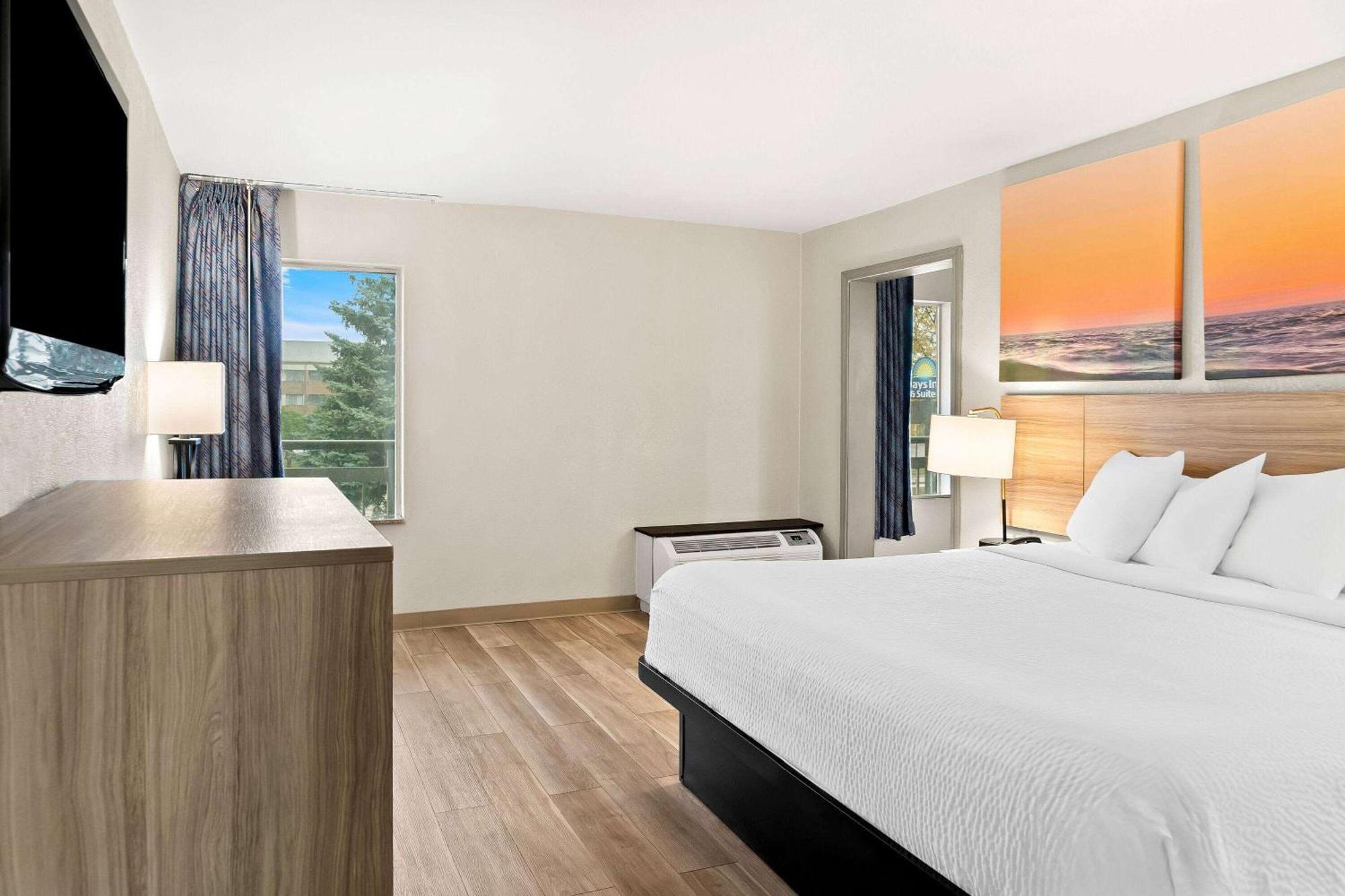 Days Inn & Suites By Wyndham Воррен Екстер'єр фото